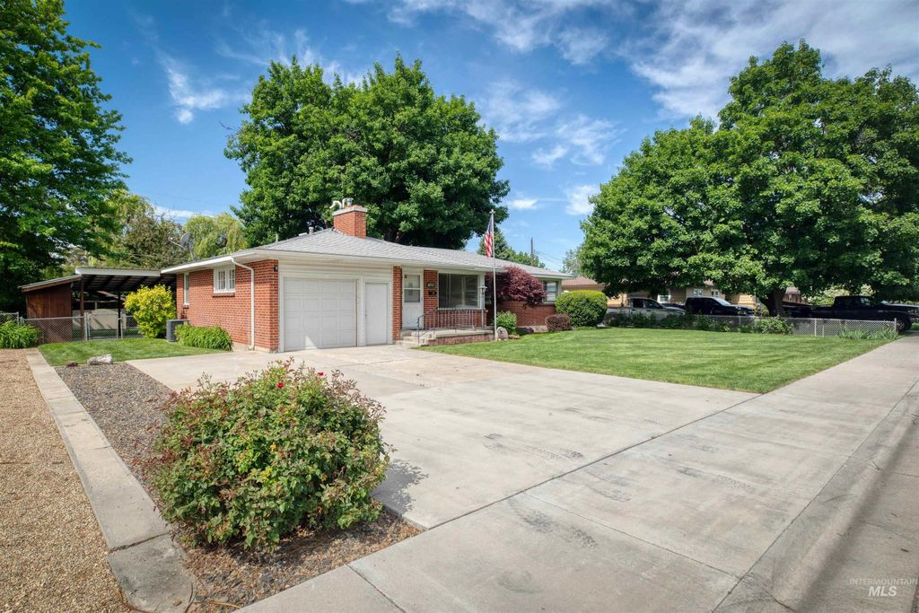 Photo of 6517 W Fairfield Ave, Boise, ID 83709 (MLS # 98985586)