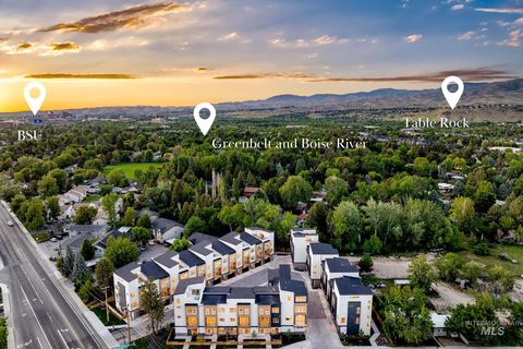 Photo of 2055 S Makar Ln, Boise, ID 83706 (MLS # 98980636)