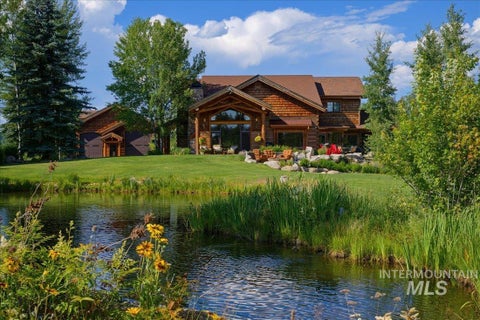 Photo of 14172 Adams Circle, McCall, ID 83638 (MLS # 98996050)