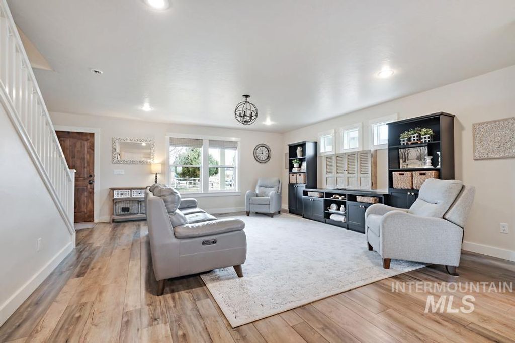 Photo of 23800 Breyer Rd, Caldwell, ID 83607 (MLS # 98978531)