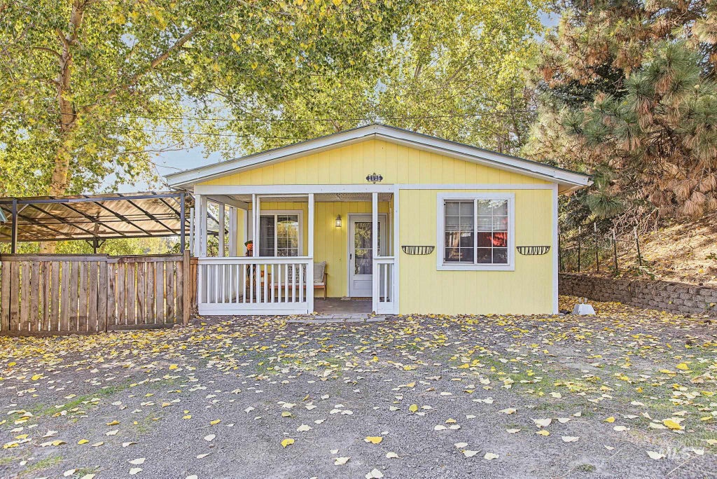 Photo of 2125 N Polk Ext, Moscow, ID 83843 (MLS # 99003186)