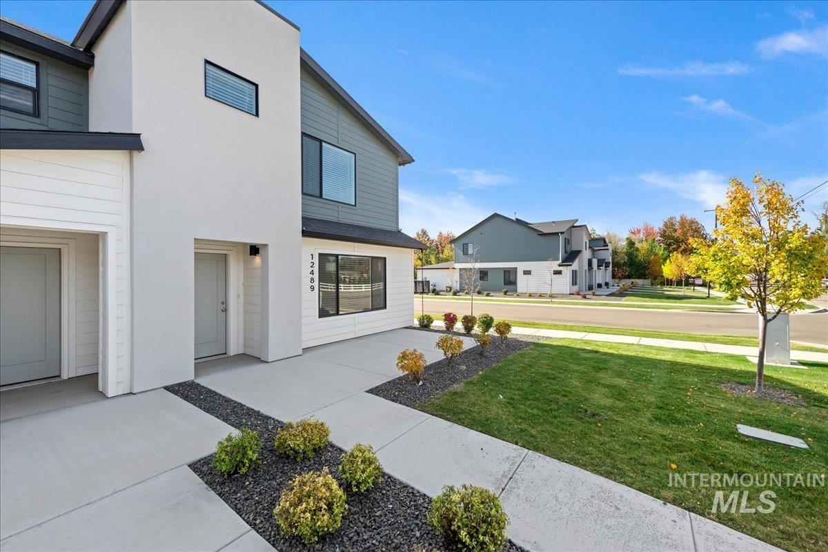 12489 W Victory Rd