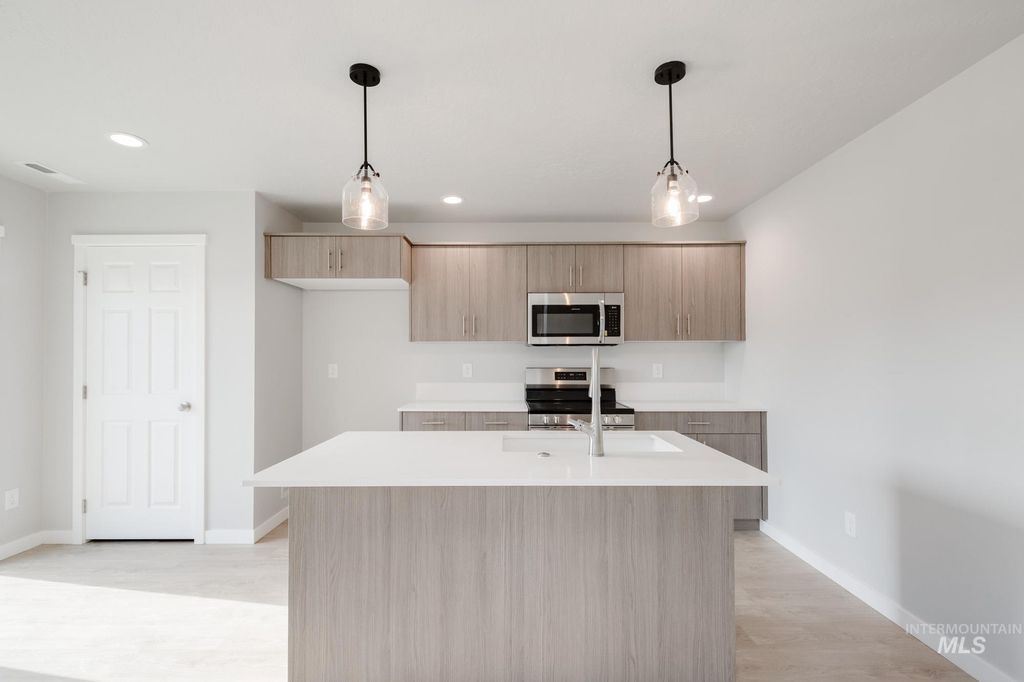 Photo of 227 Moose St, Horseshoe Bend, ID 83629 (MLS # 98968340)