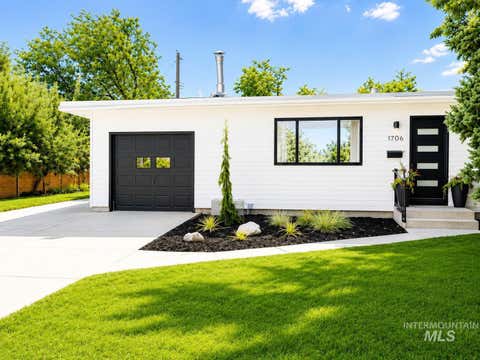 Photo of 1706 S Raymond St, Boise, ID 83709 (MLS # 98998377)
