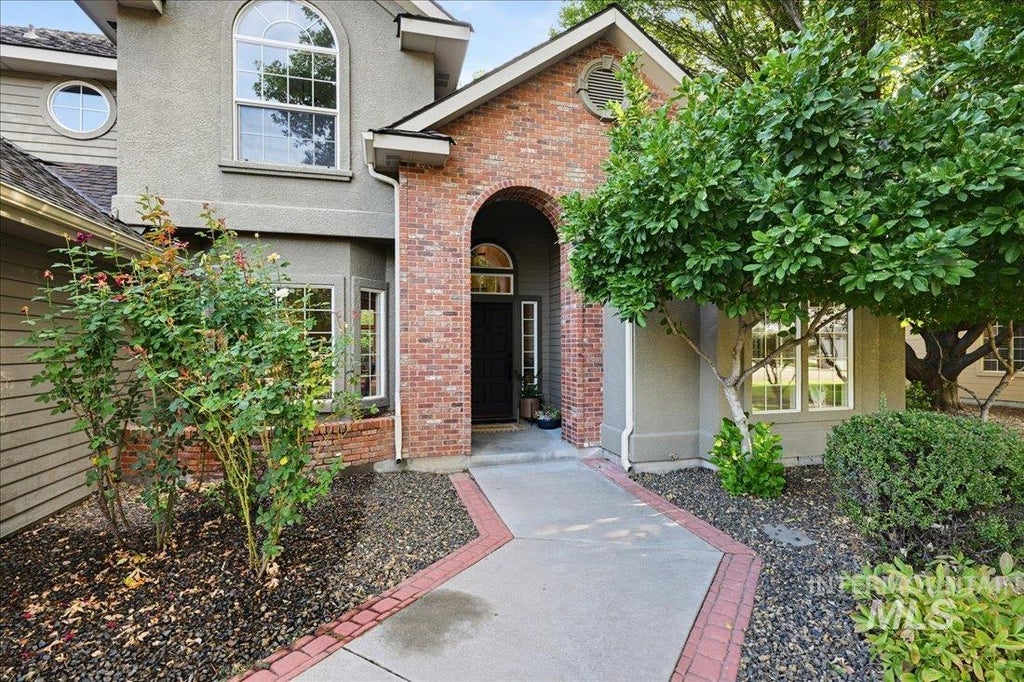 Photo of 3064 E Nature Dr, Boise, ID 83706 (MLS # 99001132)
