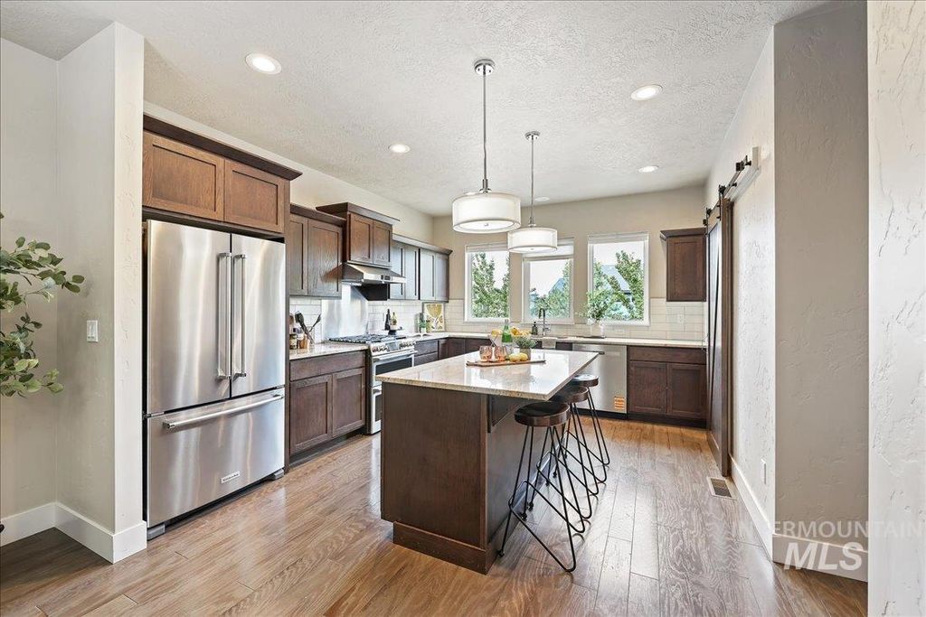 Photo of 292 E 36th Street, Garden City, ID 83714 (MLS # 98963830)