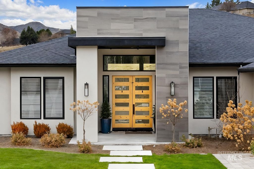 Photo of 1878 W. Winter Camp Ct, Boise, ID 83703 (MLS # 98976554)