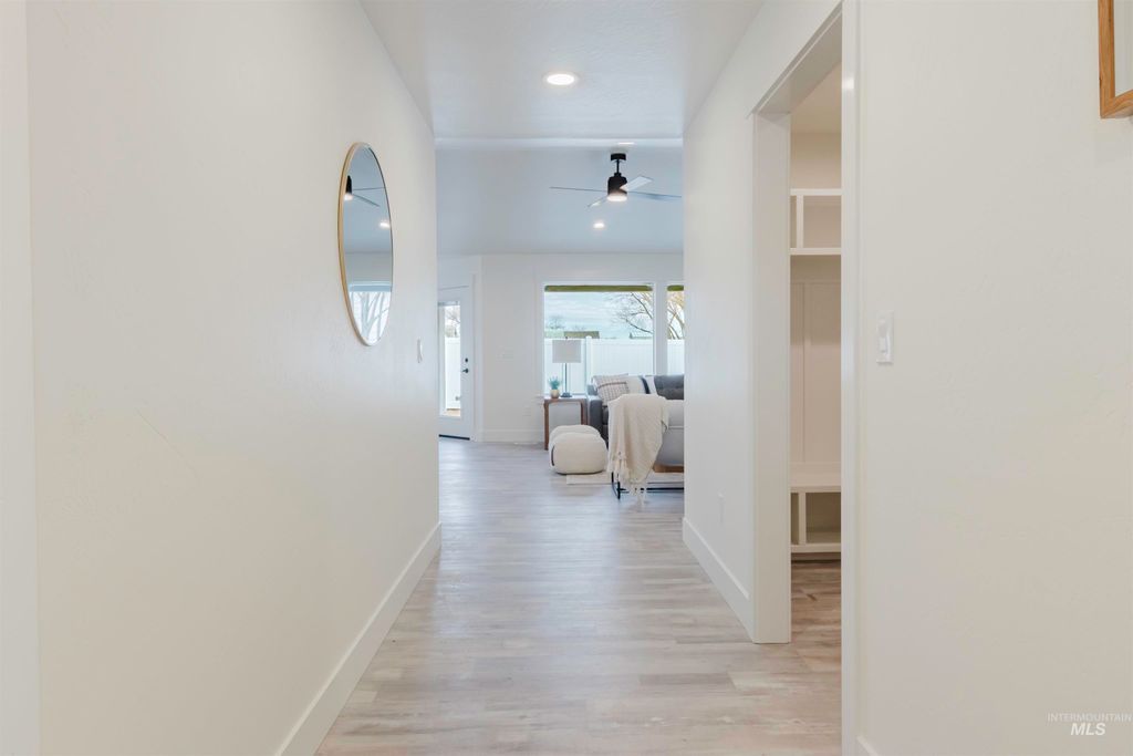 Photo of 1516 Bird Farm Dr, Jerome, ID 83301 (MLS # 98967767)