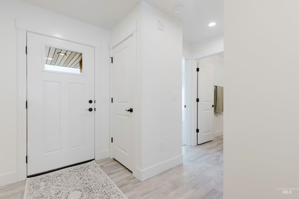 Photo of 1516 Bird Farm Dr, Jerome, ID 83301 (MLS # 98967767)