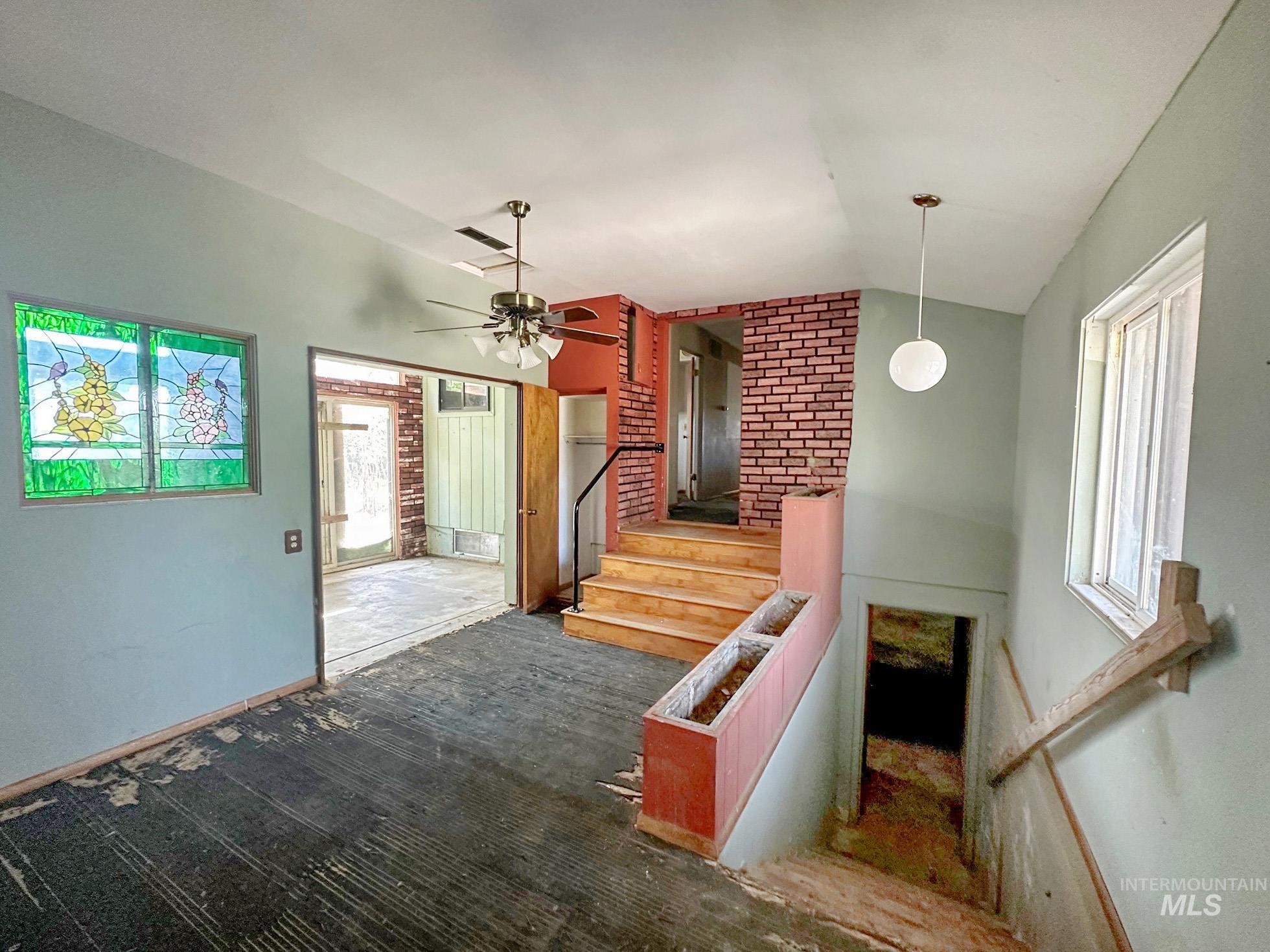 343 Mesquite