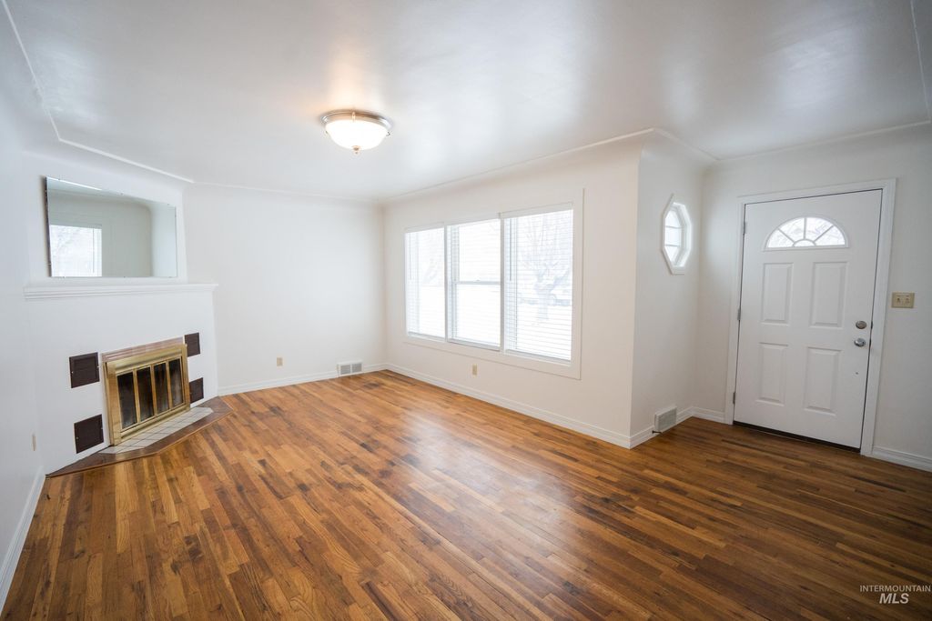 Photo of 1718 Schodde Ave, Burley, ID 83318 (MLS # 98973436)