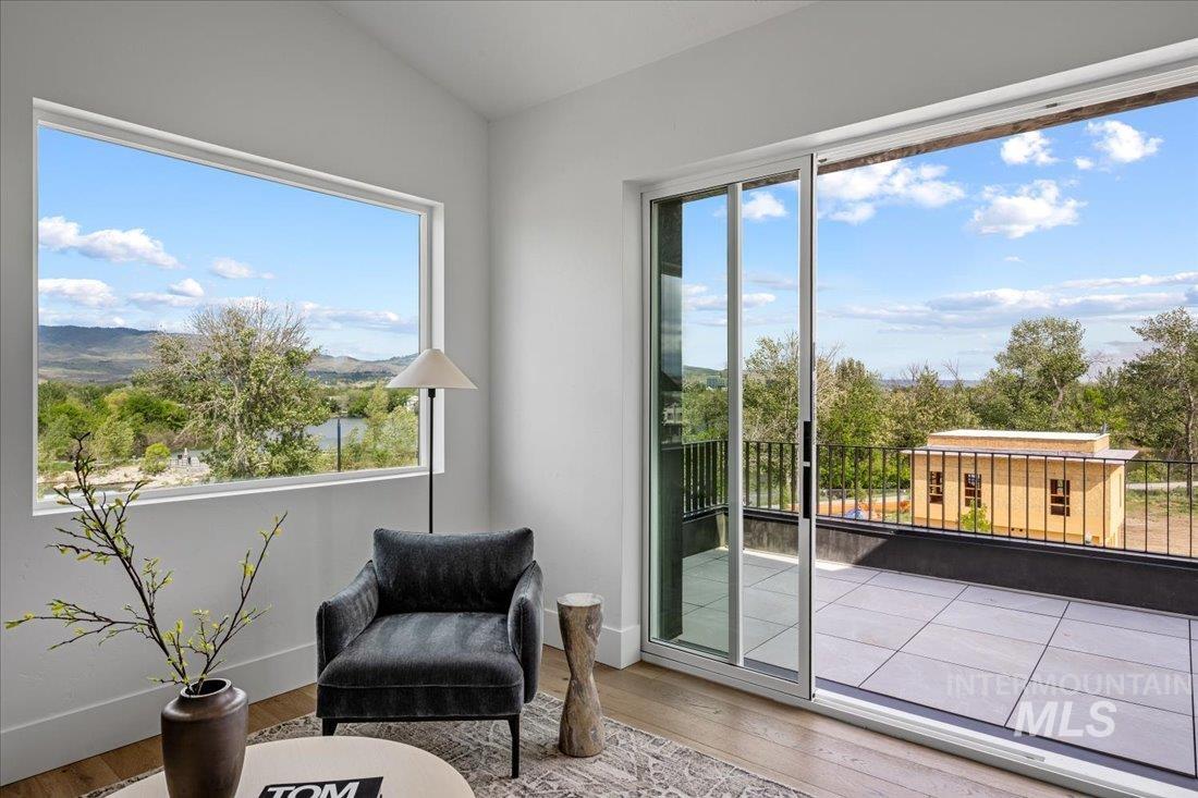 311 E Palapa Lane