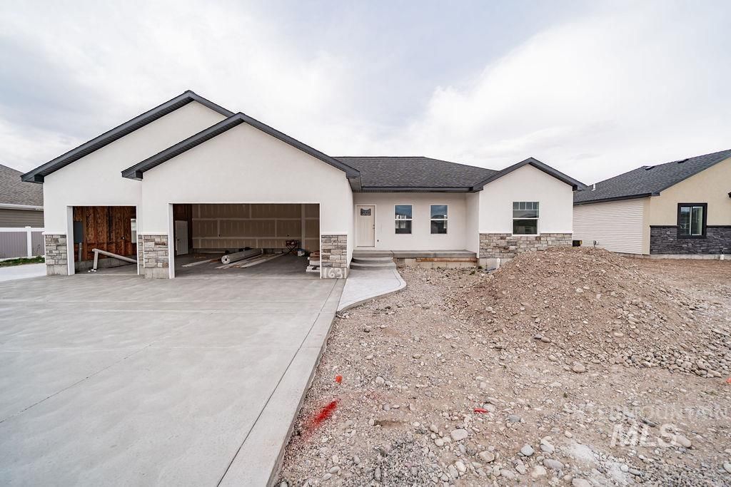 Photo of 1631 Palm Springs Dr, Idaho Falls, ID 83404 (MLS # 98980257)