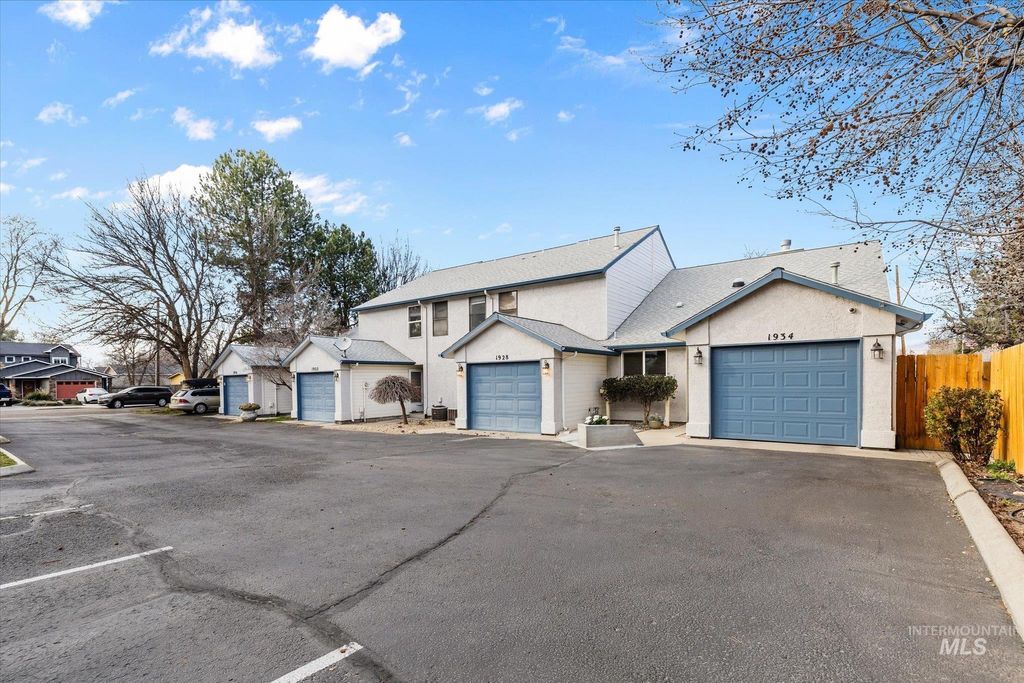 Photo of 1934 S Division Ave, Boise, ID 83706 (MLS # 98978681)