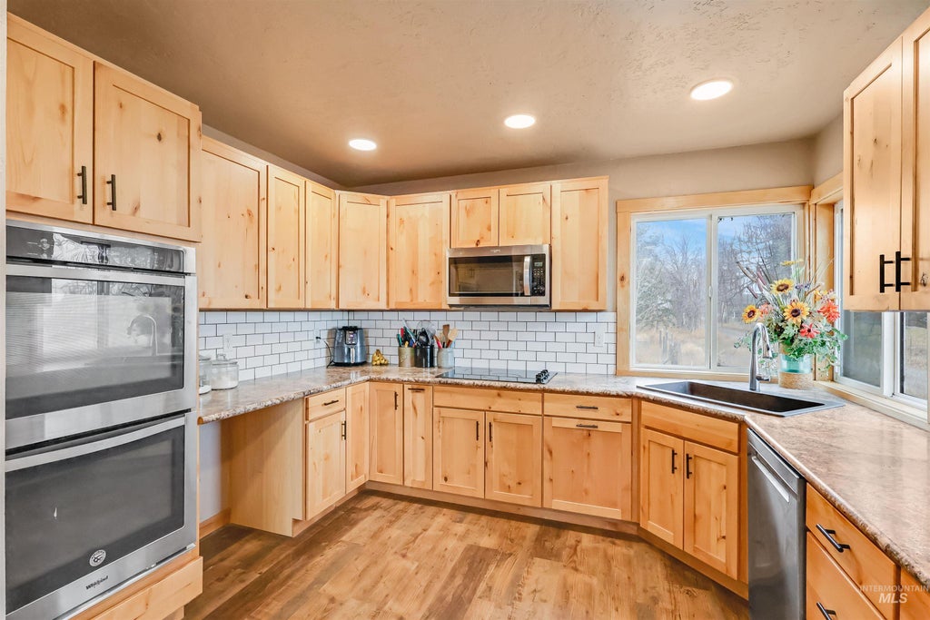 Photo of 136 S 100 W, Rupert, ID 83350 (MLS # 99000837)