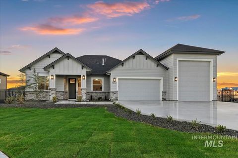 7232 E Merlin Hawk Ct. Nampa ID 83686