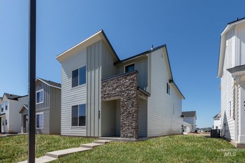 Photo of 4403 N Magical Creek Ave, Meridian, ID 83646 (MLS # 98941949)