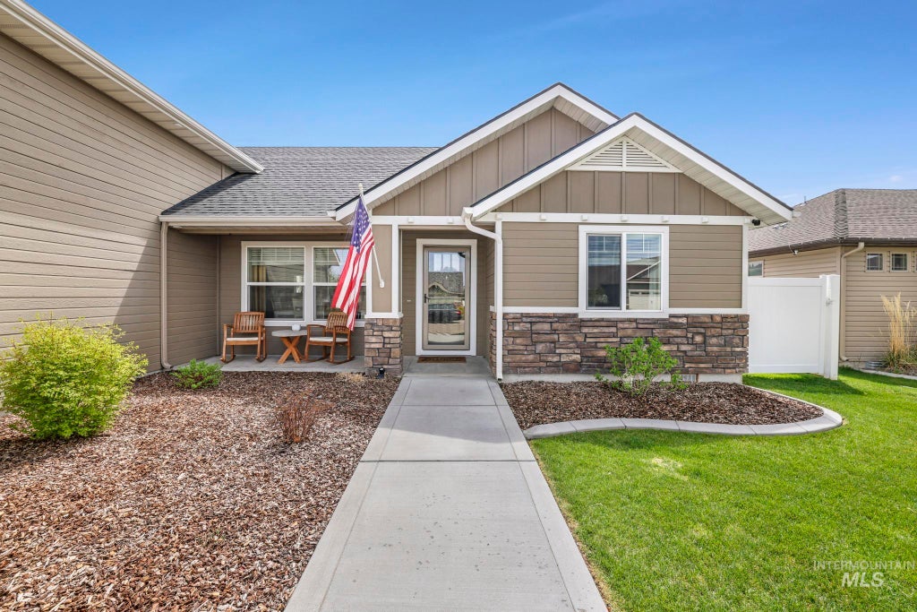 Photo of 1011 Bell Ln, Kimberly, ID 83341 (MLS # 98999476)