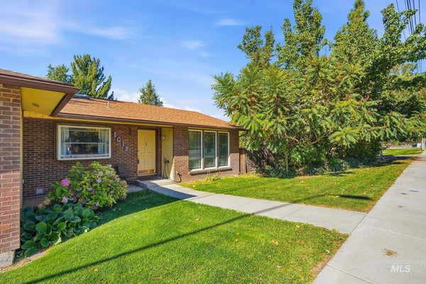 1015 N MAPLE GROVE RD, BOISE, ID 83704 - Image ed7ff2a6005f3bce1461dcf71a320ee0/3280513474
