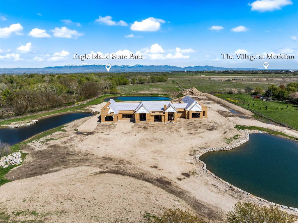 Photo of 8000 N Stonebriar Lane, Meridian, ID 83646 (MLS # 98984343)