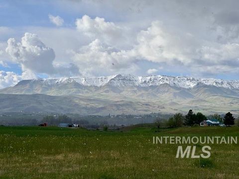 Photo of 3745 Jake Lane, Emmett, ID 83617 (MLS # 98982212)