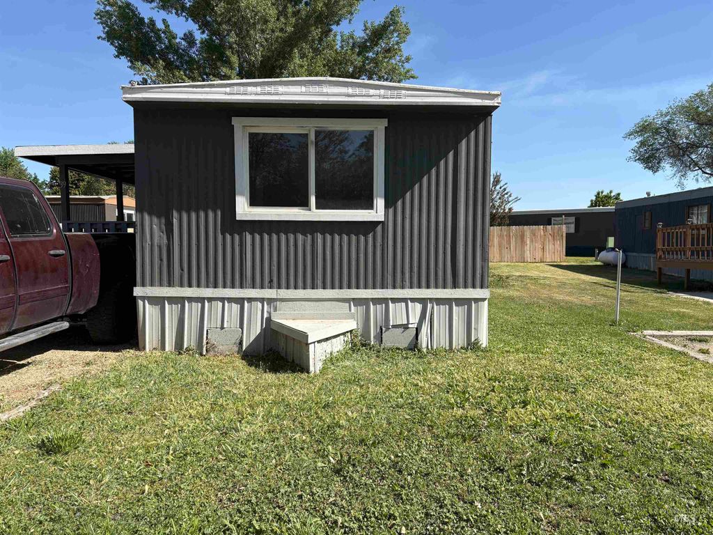 Photo of 401 S Main St #39, Homedale, ID 83628 (MLS # 98985733)
