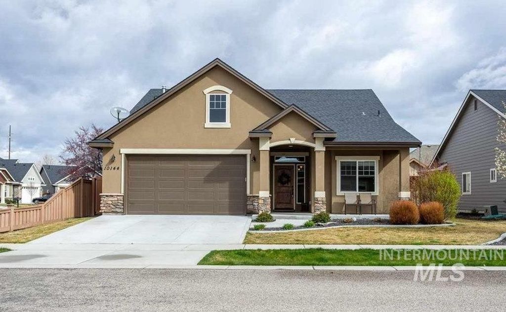 Photo of 10144 W Achillea St, Star, ID 83669 (MLS # 98978589)