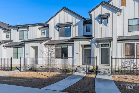 Photo of 7177 W Madronawood St, Boise, ID 83709 (MLS # 98974230)