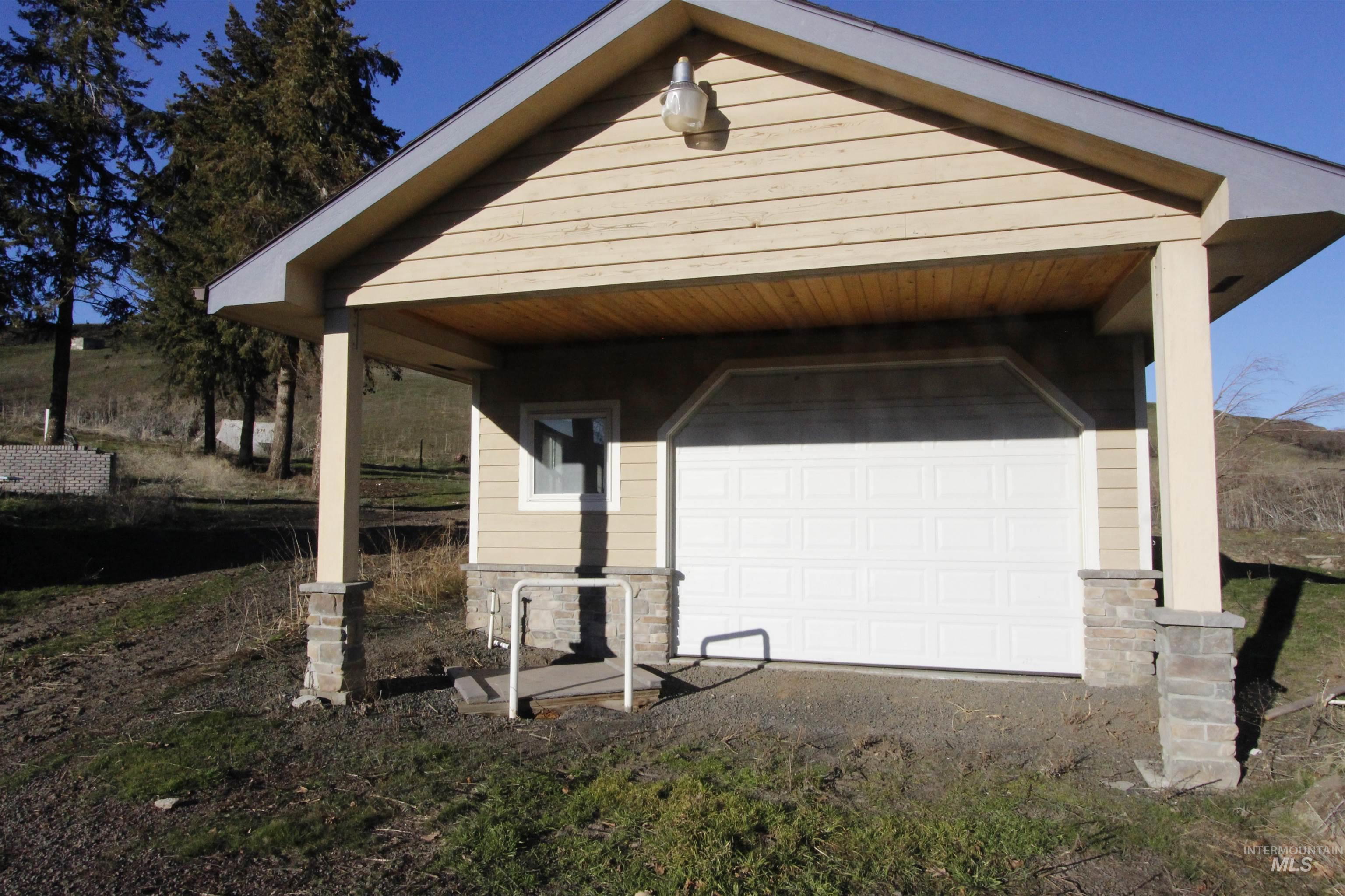 22236 Gunsmoke Canyon