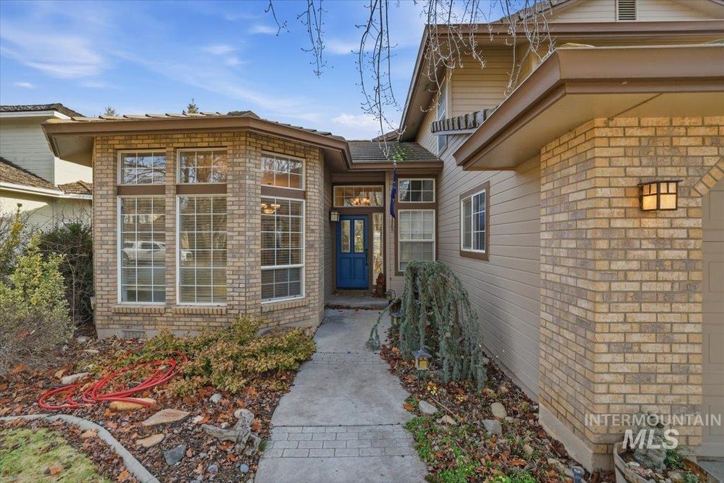 Photo of 5150 N Watersedge Ave, Boise, ID 83714 (MLS # 98971575)