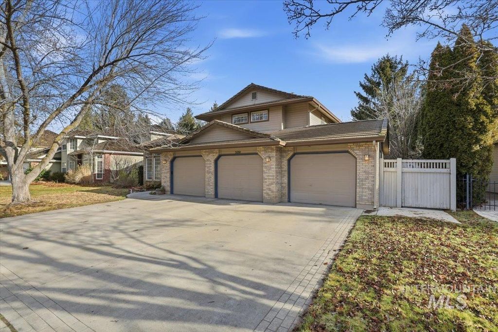 Photo of 5150 N Watersedge Ave, Boise, ID 83714 (MLS # 98971575)