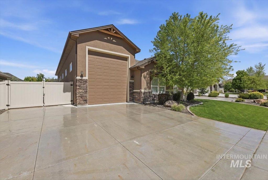 Photo of 12102 W Lacerta St, Star, ID 83669 (MLS # 98986661)