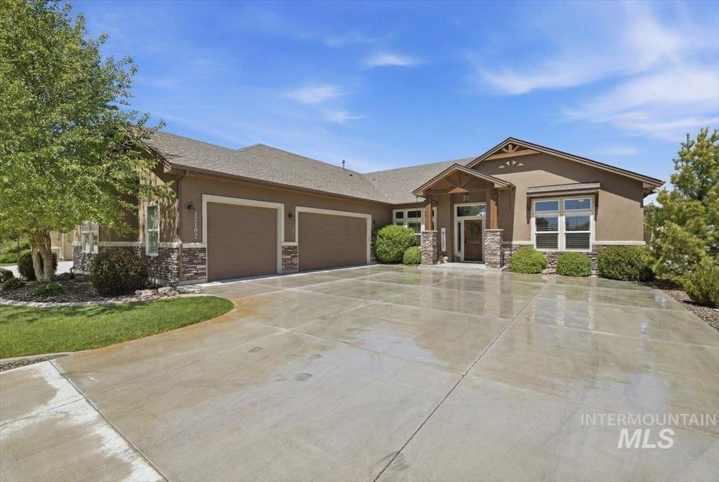 Photo of 12102 W Lacerta St, Star, ID 83669 (MLS # 98986661)