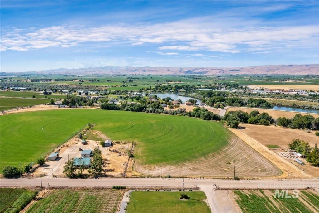 Photo of 25653 Graphic Ln, Wilder, ID 83676 (MLS # 98992906)