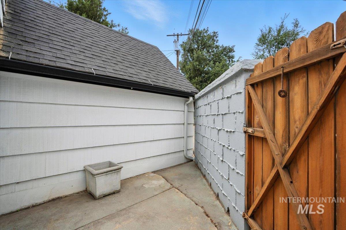 View of outdoor structure