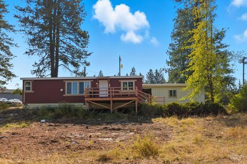 Photo of 300 Main Street, Deary, ID 83823 (MLS # 98963436)