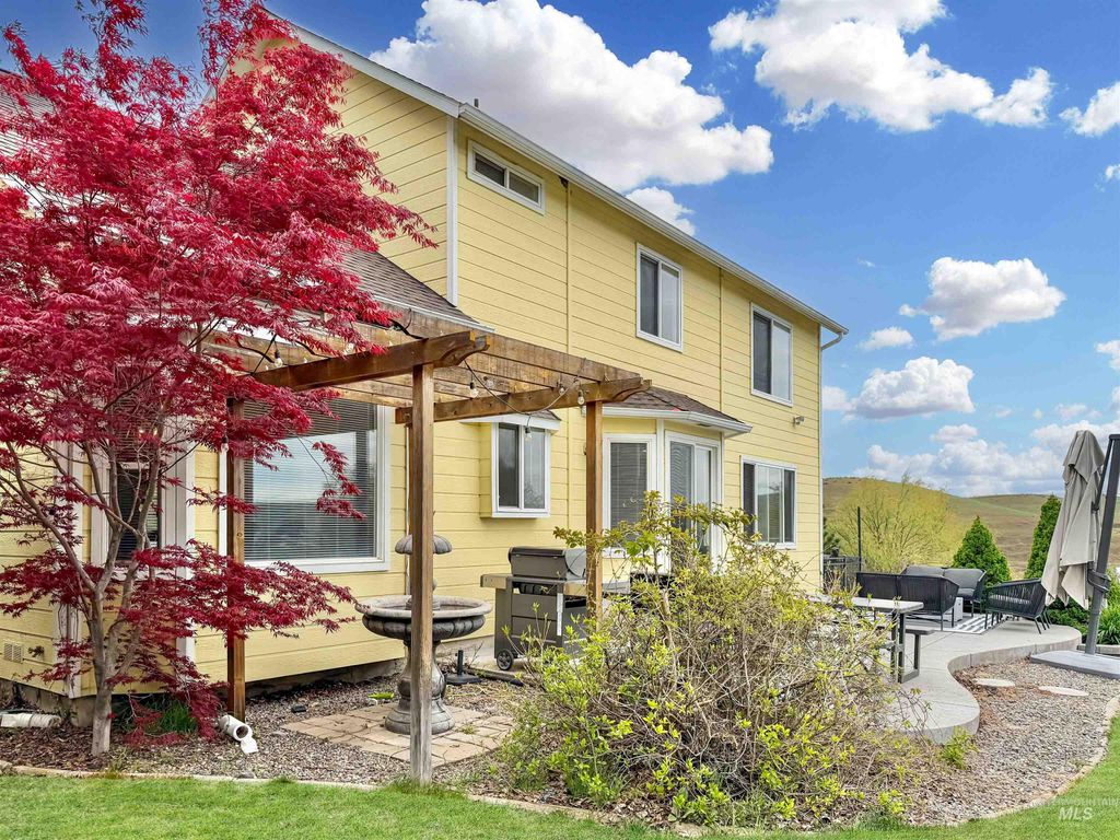 Photo of 3405 Quailwood Court, Clarkston, WA 99403 (MLS # 98982239)