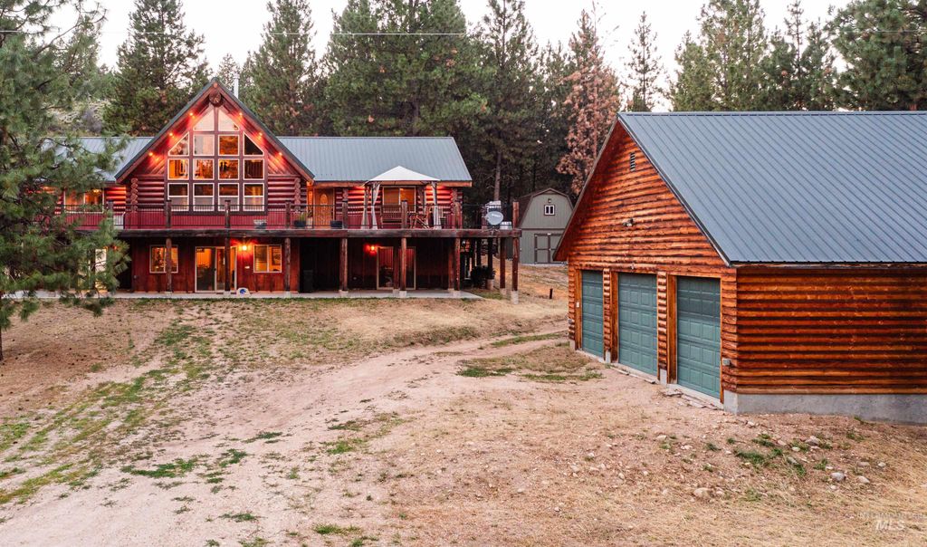 Photo of 10 Tamarack Trl, Boise, ID 83716 (MLS # 98978318)