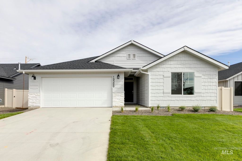 Photo of 3897 E Syracuse St, Nampa, ID 83686 (MLS # 98972125)