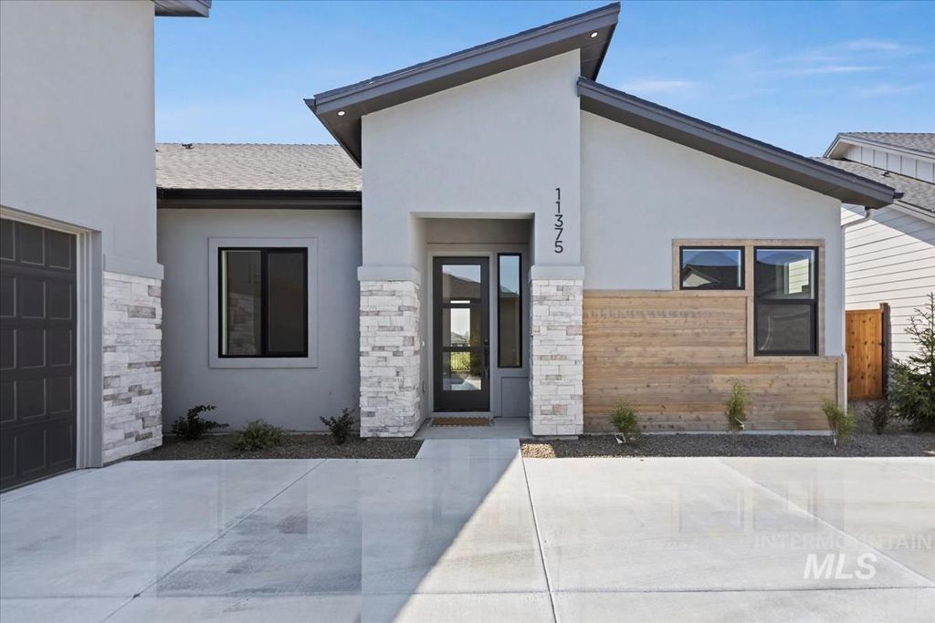 Photo of 11375 W Perthshire Ln, Kuna, ID 83634 (MLS # 98971995)