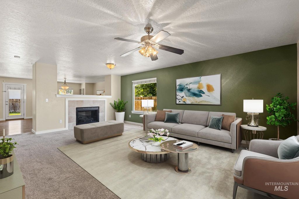 Photo of 926 N Oxwich Ave, Meridian, ID 83642 (MLS # 98991437)