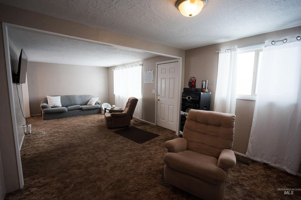 Photo of 785 H Street, Heyburn, ID 83318 (MLS # 98973433)