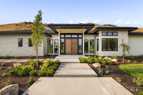 243 N Burgundy Rose Lane Boise ID 83712