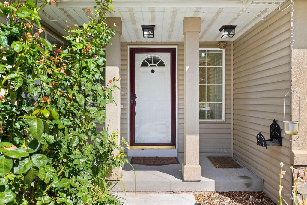Photo of 330 Shadetree Trail, Twin Falls, ID 83301 (MLS # 98999917)