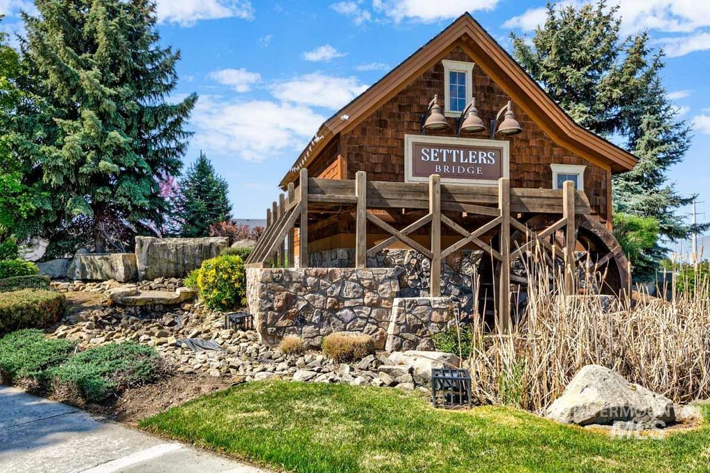 Photo of 1928 E Mountain Man Dr, Meridian, ID 83646 (MLS # 98978235)