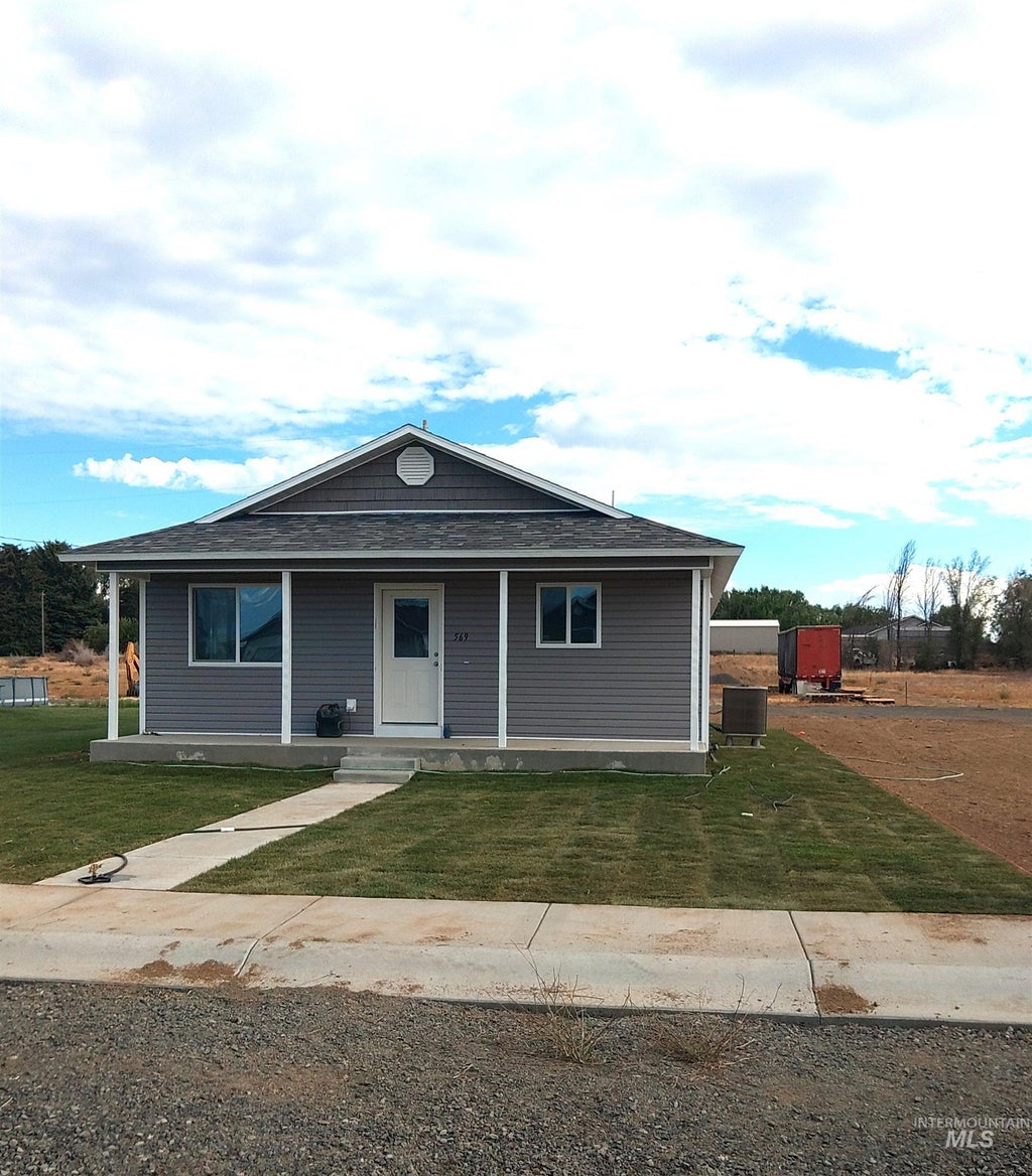 Photo of 569 W 7th Ave, Wendell, ID 83338 (MLS # 98983820)