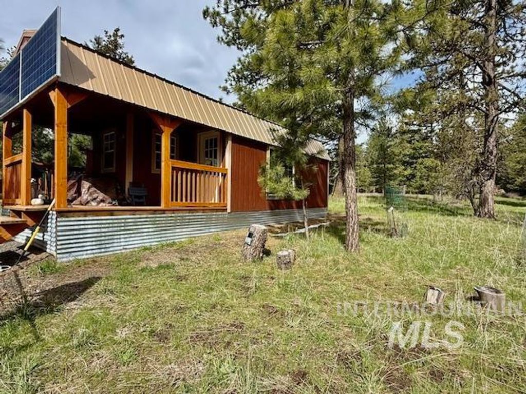 Photo of 400 Big Bear Road, Anatone, WA 99401 (MLS # 98982750)