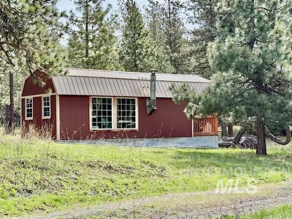 Photo of 400 Big Bear Road, Anatone, WA 99401 (MLS # 98982750)