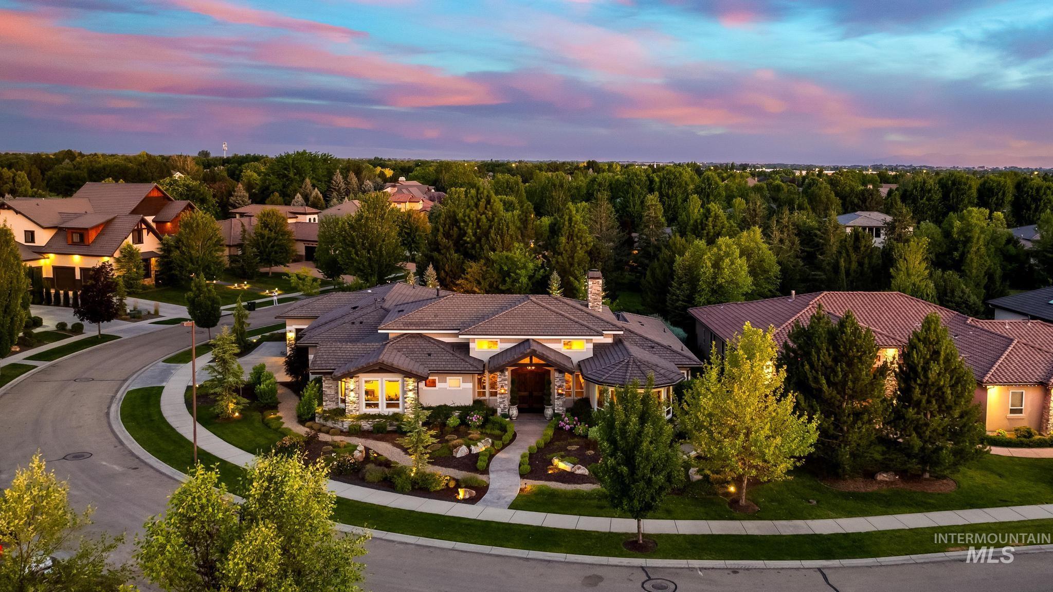 3225 W Salix Dr