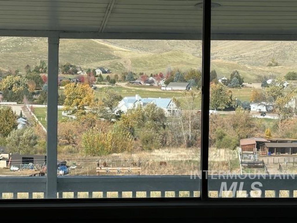 Photo of 13210 N Horseshoe Bend Rd, Boise, ID 83714 (MLS # 98966221)